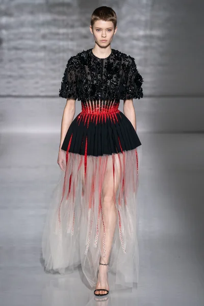 Look 37